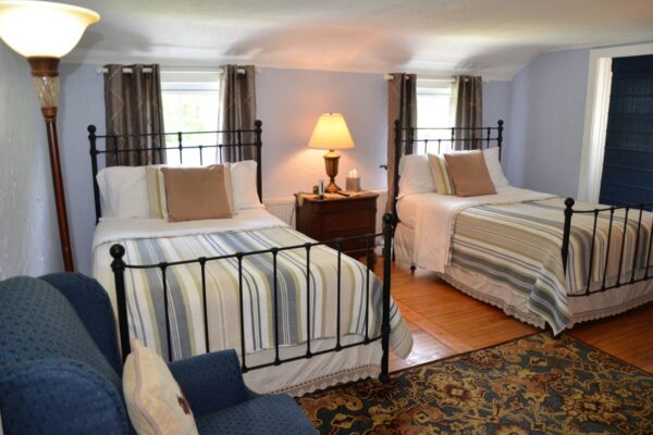 Main Inn - Cornwall Inn
